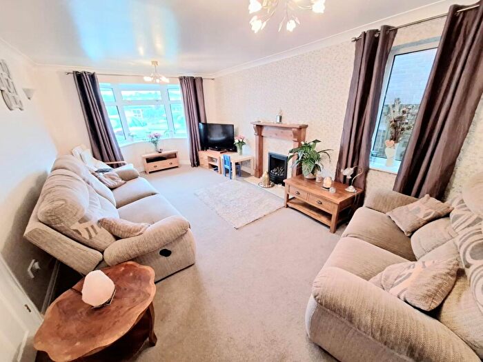 4 Bedroom Detached House For Sale In Amyas Close, Cardiff, CF11