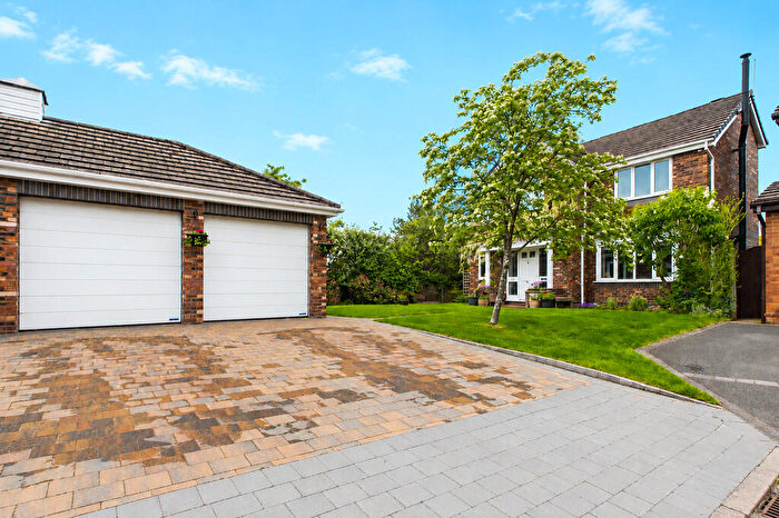 4 Bedroom Detached House For Sale In The Grange, Hyde Lea, ST18