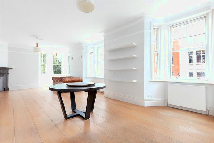 2 Bedroom Flat To Rent In Great Portland Street, London, W1W