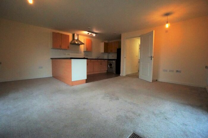 2 Bedroom Flat To Rent In Roman Way, Bristol, BS15