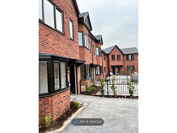 4 Bedroom Semi-Detached House To Rent In Edison Road, Eccles, Manchester, M30