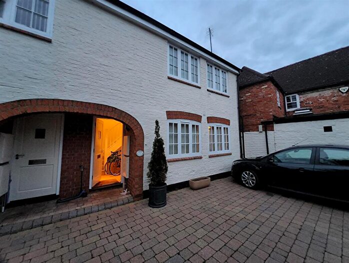 1 Bedroom End Of Terrace House To Rent In Union Court Mews, Union Street, Newport Pagnell, MK16