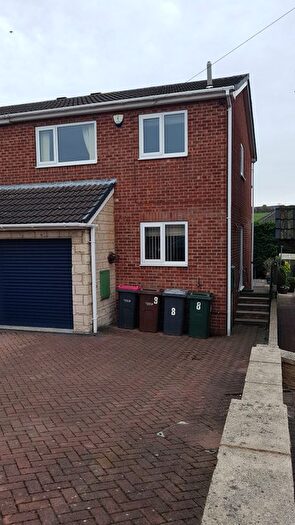 3 Bedroom Semi-Detached House To Rent In Selby Close, Swallownest, Sheffield, S26