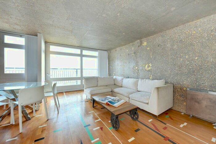 2 Bedroom Flat To Rent In Golborne Road, Ladbroke Grove, W10