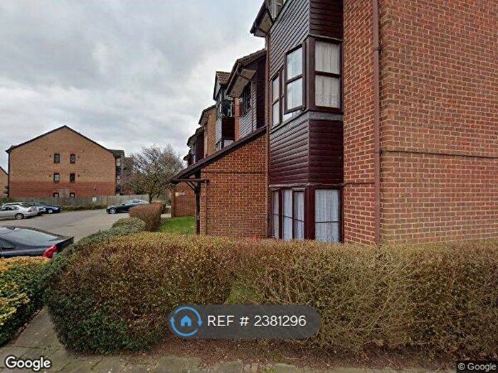 Studio To Rent In Conifer Way, Wembley, HA0