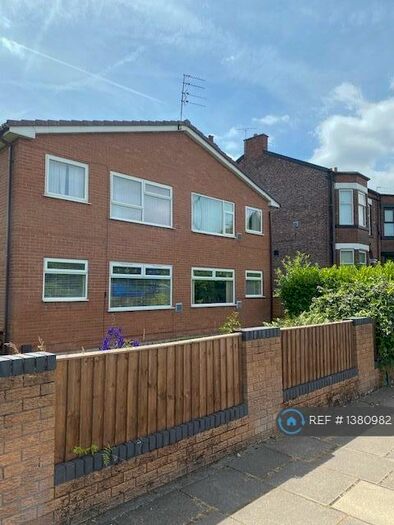1 Bedroom Flat To Rent In Kensington Grove, Denton, Manchester, M34
