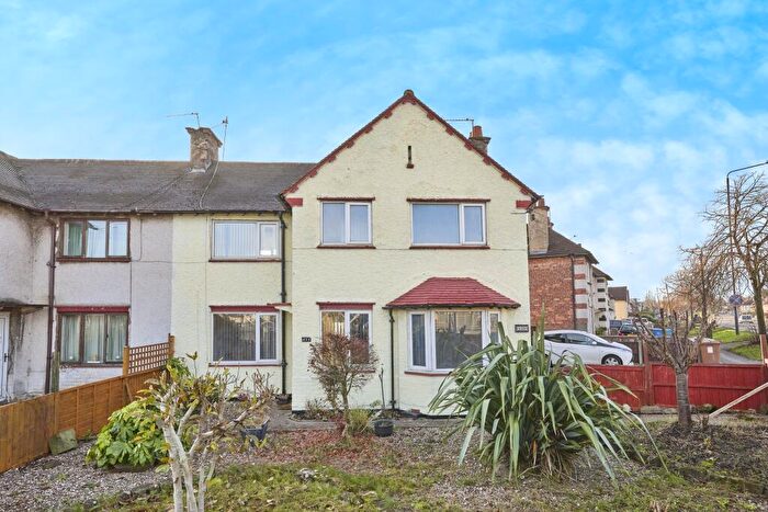 3 Bedroom Semi-Detached House For Sale In Uttoxeter New Road, Derby, Derbyshire, DE22