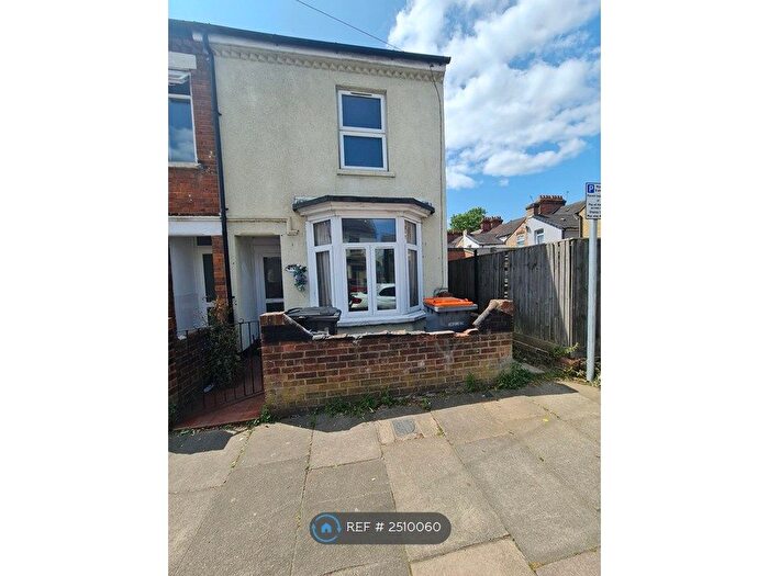 3 Bedroom Terraced House To Rent In Eastville Road, Bedford, MK42