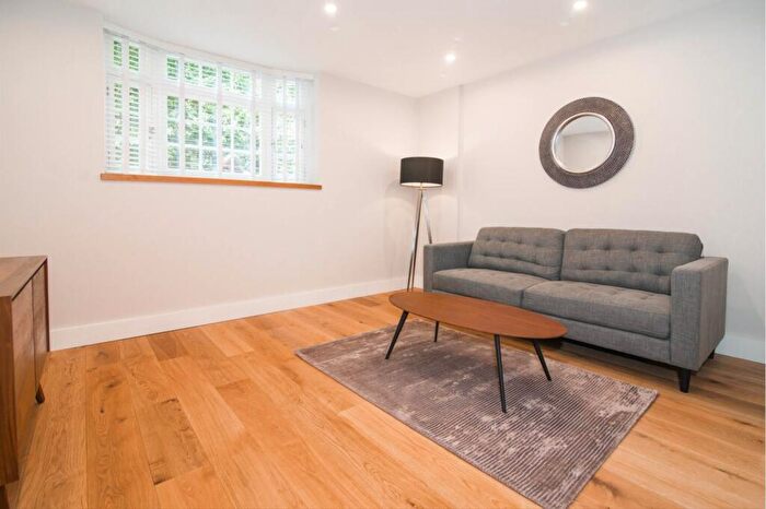 2 Bedroom Terraced House To Rent In Railway Side, Barnes, SW13