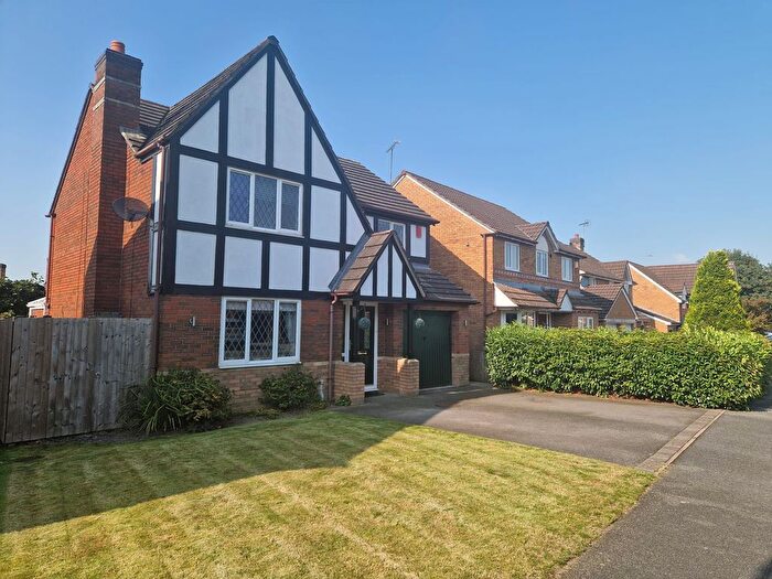 4 Bedroom Detached House For Sale In Elm Drive, Holmes Chapel, Crewe, CW4