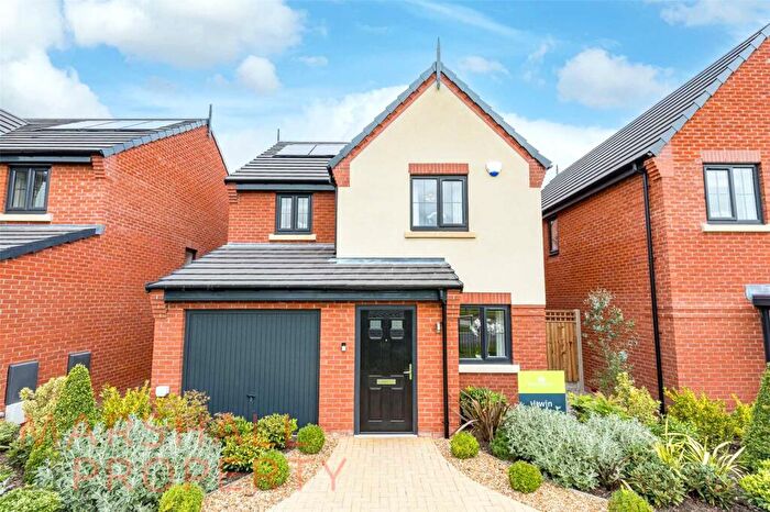 3 Bedroom Detached House For Sale In Elderfield Drive, Winsford, Cheshire, CW7
