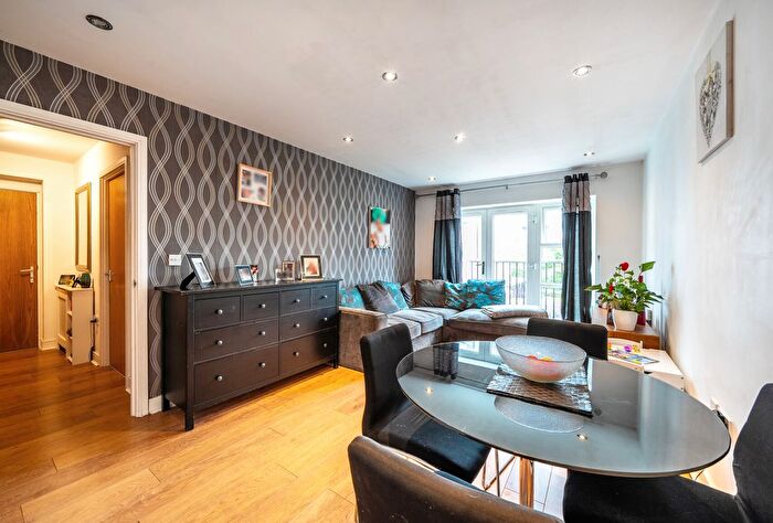 2 Bedroom Flat For Sale In Derwent Court, Riverside Close, Romford, RM1