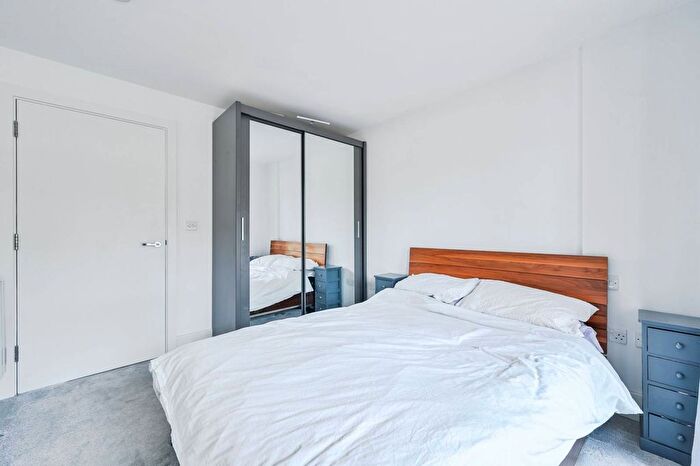 2 Bedroom Flat For Sale In West Carriage House, Woolwich Riverside, London, SE18
