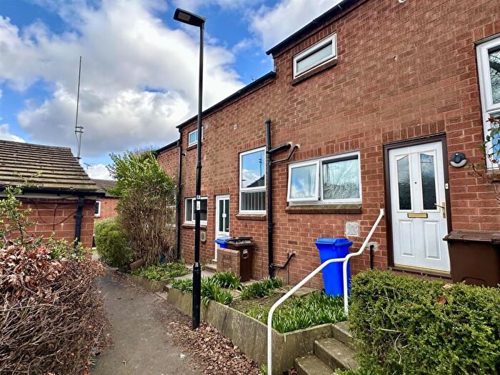 3 Bedroom Terraced House To Rent In Addy Close, Sheffield, S6