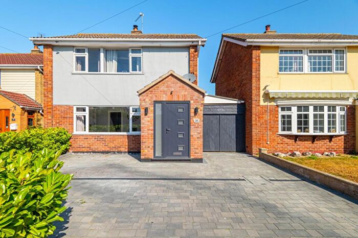 3 Bedroom Detached House For Sale In Rowan Way, Oulton Broad South, NR33
