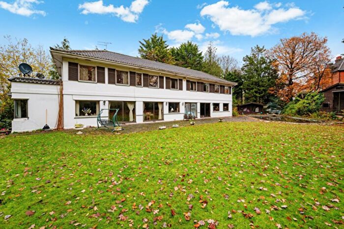 5 Bedroom Detached House For Sale In South Hill Road, Bromley, BR2