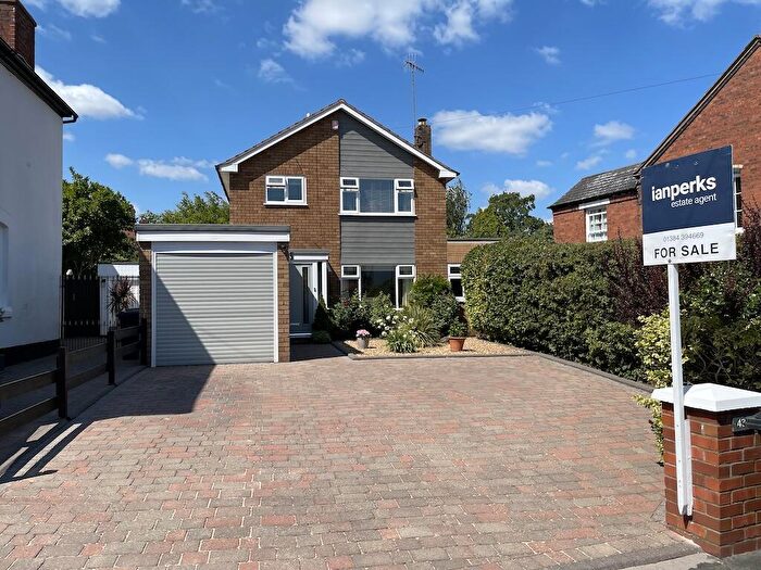 3 Bedroom Detached House For Sale In Oldswinford - Corser Street, DY8