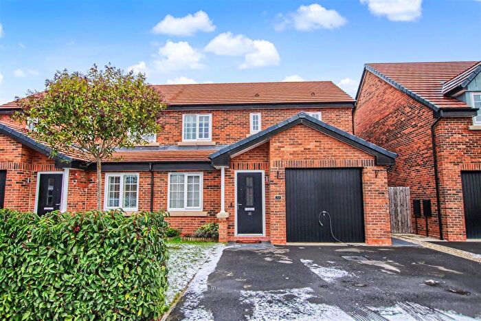 3 Bedroom Semi Detached House For Sale In Breton Drive, Ingleby Barwick, TS17