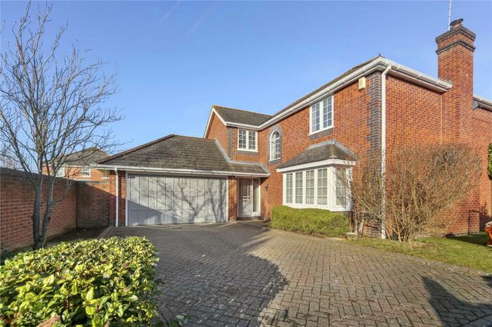 4 Bedroom Detached House To Rent In St Andrews Gardens, Cobham, Surrey, KT11