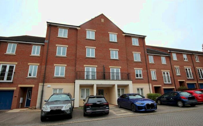 2 Bedroom Flat To Rent In Gras Lawn, St. Leonards, Exeter, EX2