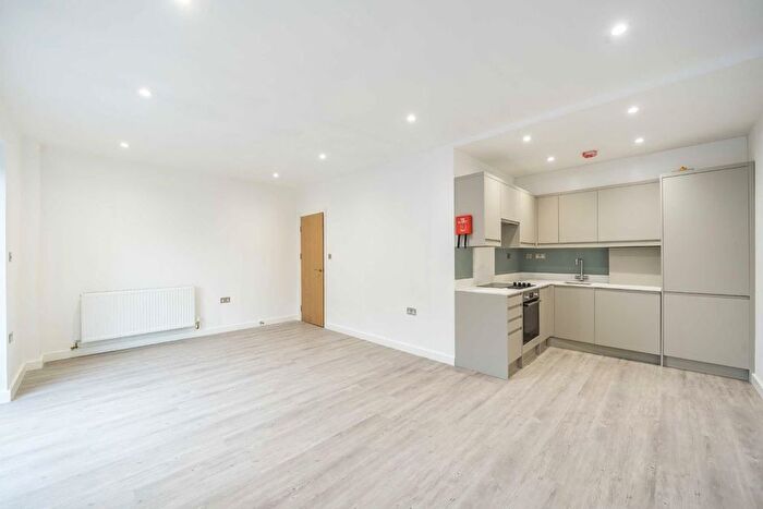 1 Bedroom Flat To Rent In Wimbledon Hill Road, Wimbledon, SW19