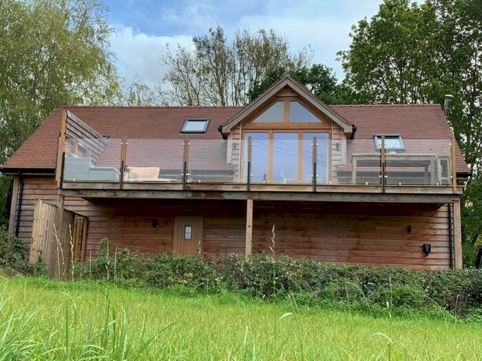 1 Bedroom Barn Conversion To Rent In Braishfield, Romsey, Hampshire, SO51