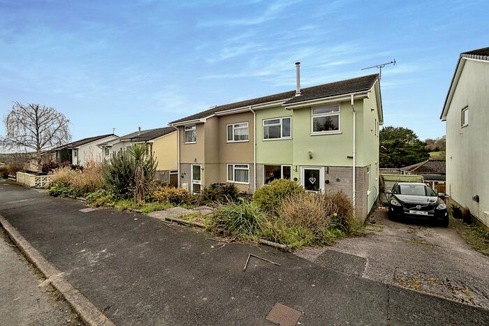 3 Bedroom Semi-Detached House For Sale In Oaklands Park, Buckfastleigh, Devon, TQ11