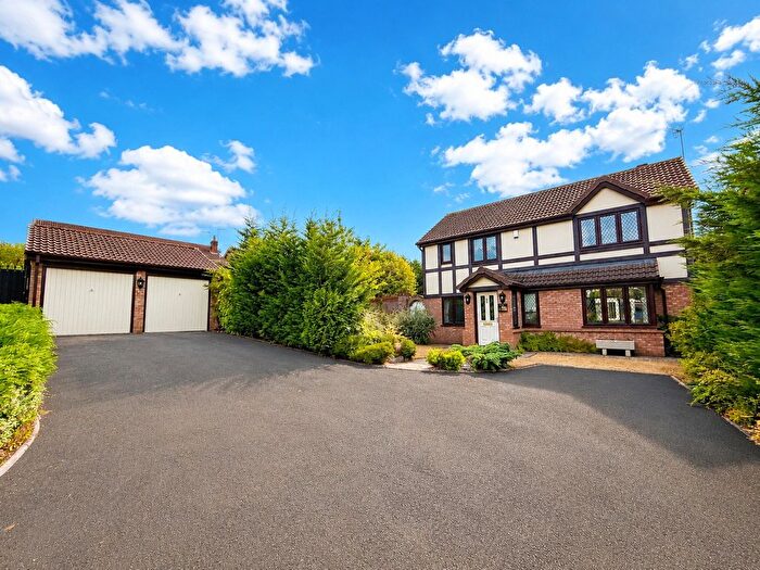 4 Bedroom Detached House For Sale In Ambleside Drive, Lakeside, Brierley Hill, DY5
