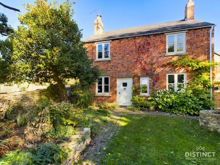 3 Bedroom Cottage For Sale In High Corner, Little Compton, GL56