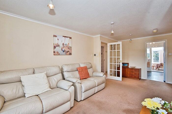 2 Bedroom Bungalow For Sale In Wilton Road, Yeovil, BA21