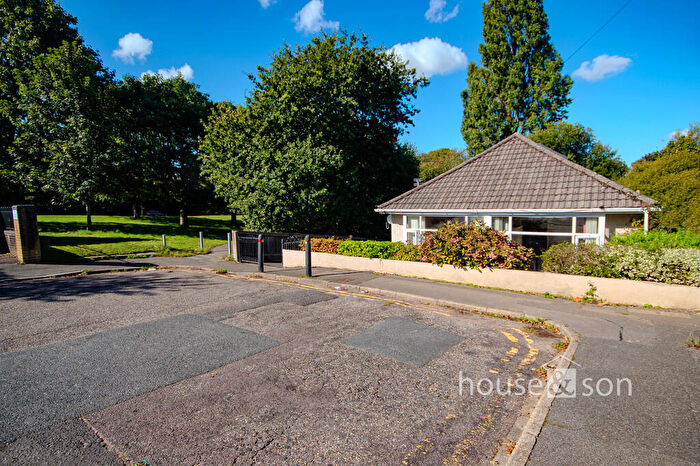 2 Bedroom Detached Bungalow For Sale In Acres Road, Bournemouth, BH11