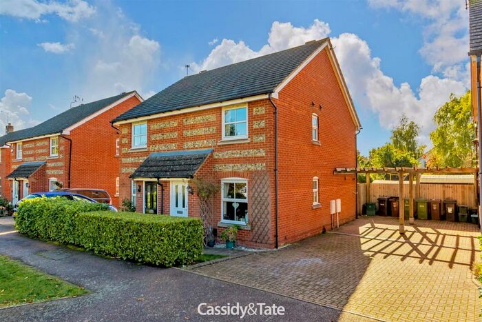 2 Bedroom Semi-Detached House To Rent In Puddingstone Drive, St. Albans, AL4