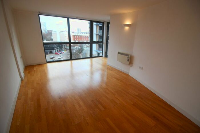 2 Bedroom Flat To Rent In The Nile, City Road East, Southern Gateway, M15