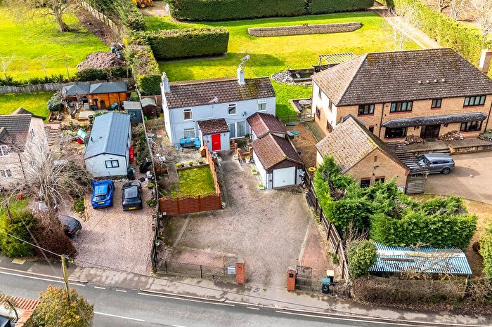 5 Bedroom Detached House For Sale In Rushden Road, Wymington, NN10