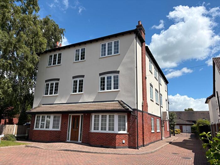 2 Bedroom Flat To Rent In Walsall Road, Four Oaks, Sutton Coldfield, B74