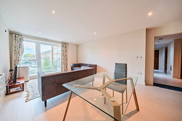 3 Bedroom Flat For Sale In Napier House, Acton, London, W3