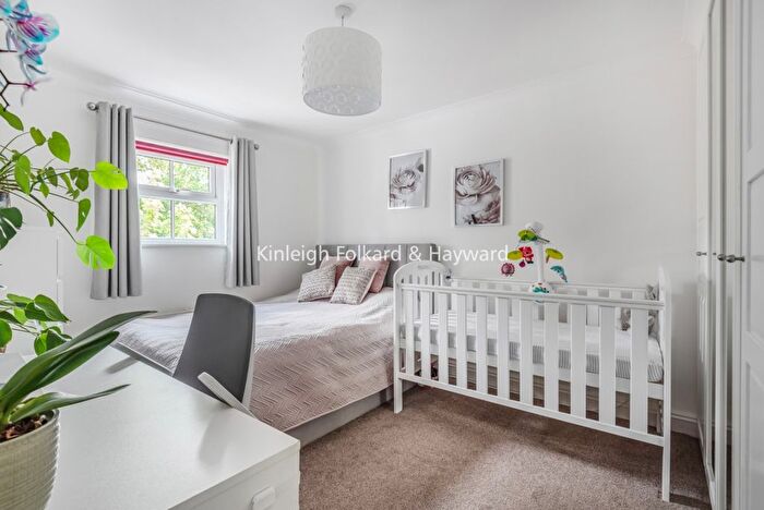 3 Bedroom Detached House To Rent In Wickham Mews, London, SE4