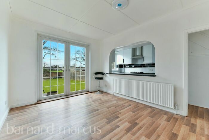 3 Bedroom End Of Terrace House To Rent In Guildford Avenue, Feltham, TW13