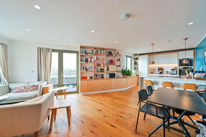 2 Bedroom Flat To Rent In Odessa Street, Canada Water, London, SE16