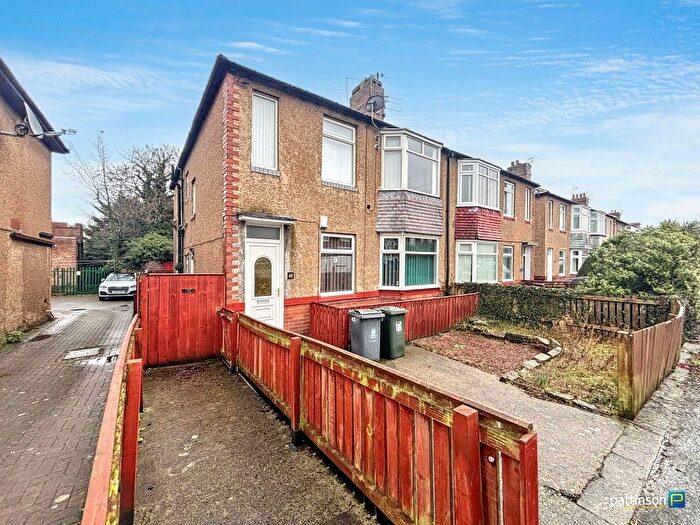 2 Bedroom Flat For Sale In Mitford Gardens, Wideopen, Newcastle Upon Tyne, NE13