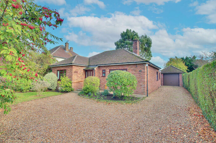 3 Bedroom Detached House To Rent In Gore Tree Road, Hemingford Grey, PE28