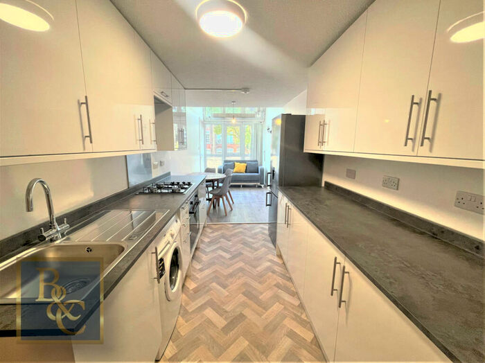 3 Bedroom Maisonette To Rent In Robert Street, Euston, NW1