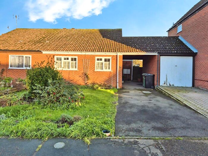 2 Bedroom Bungalow For Sale In Mulbarton, Norwich, Mulbarton, NR14