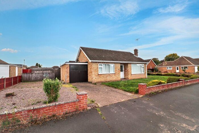 2 Bedroom Detached Bungalow For Sale In Cathedral Drive, Spalding, PE11