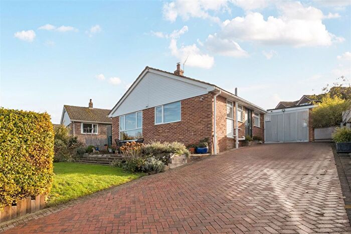 3 Bedroom Detached Bungalow For Sale In Highlands, Potterne, SN10