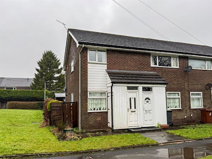 2 Bedroom Flat For Sale In Ripon Gardens, Buxton, SK17