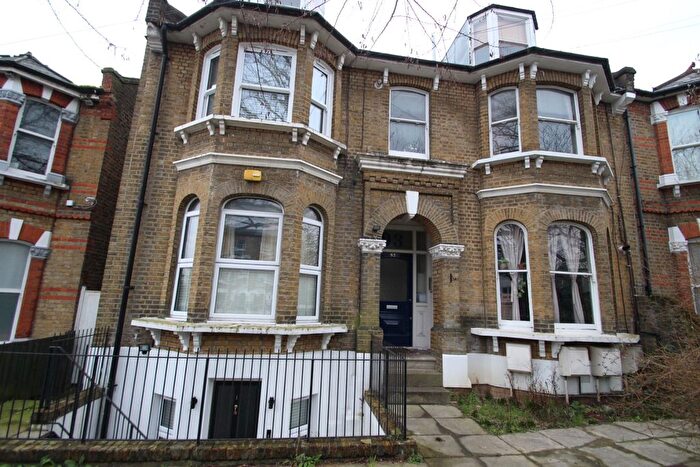 1 Bedroom Flat To Rent In Wallwood Road, Leytonstone, London, E11