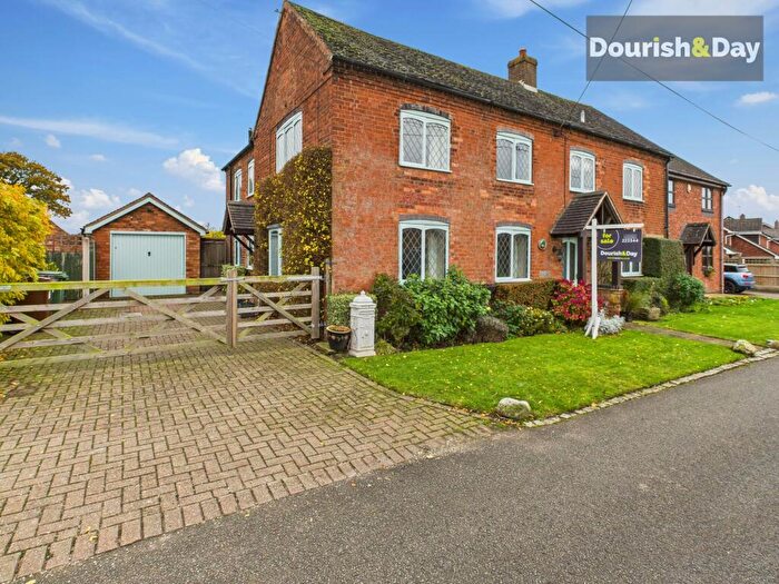 4 Bedroom Detached House For Sale In Bradley Lane, Hyde Lea, ST18