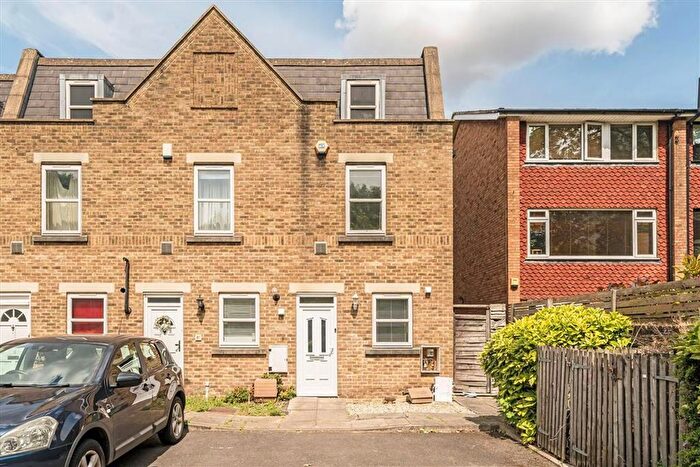 2 Bedroom Terraced House To Rent In Eltham Road, Lee, SE12