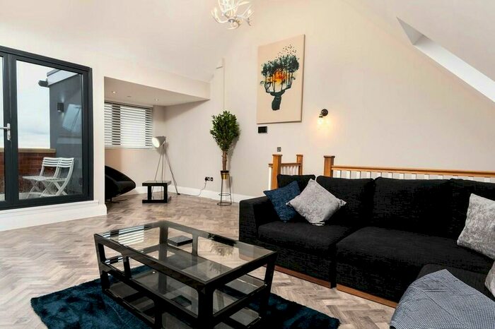 3 Bedroom Town House To Rent In Mary Street, Crown Works, Jewellery Quarter, B3